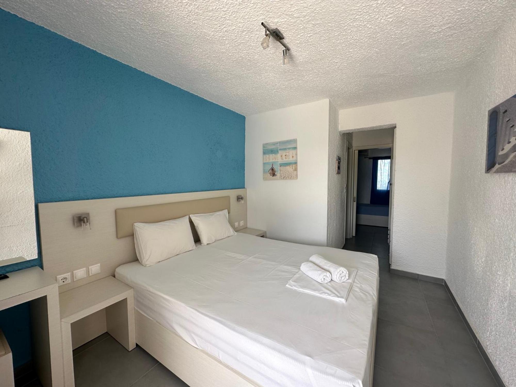 Blue Senses Apartments Sarti Exterior photo
